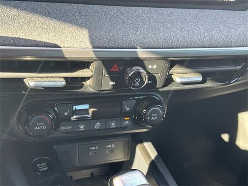 New 2026 Nissan Kicks SV w/ SV Premium Package image 29
