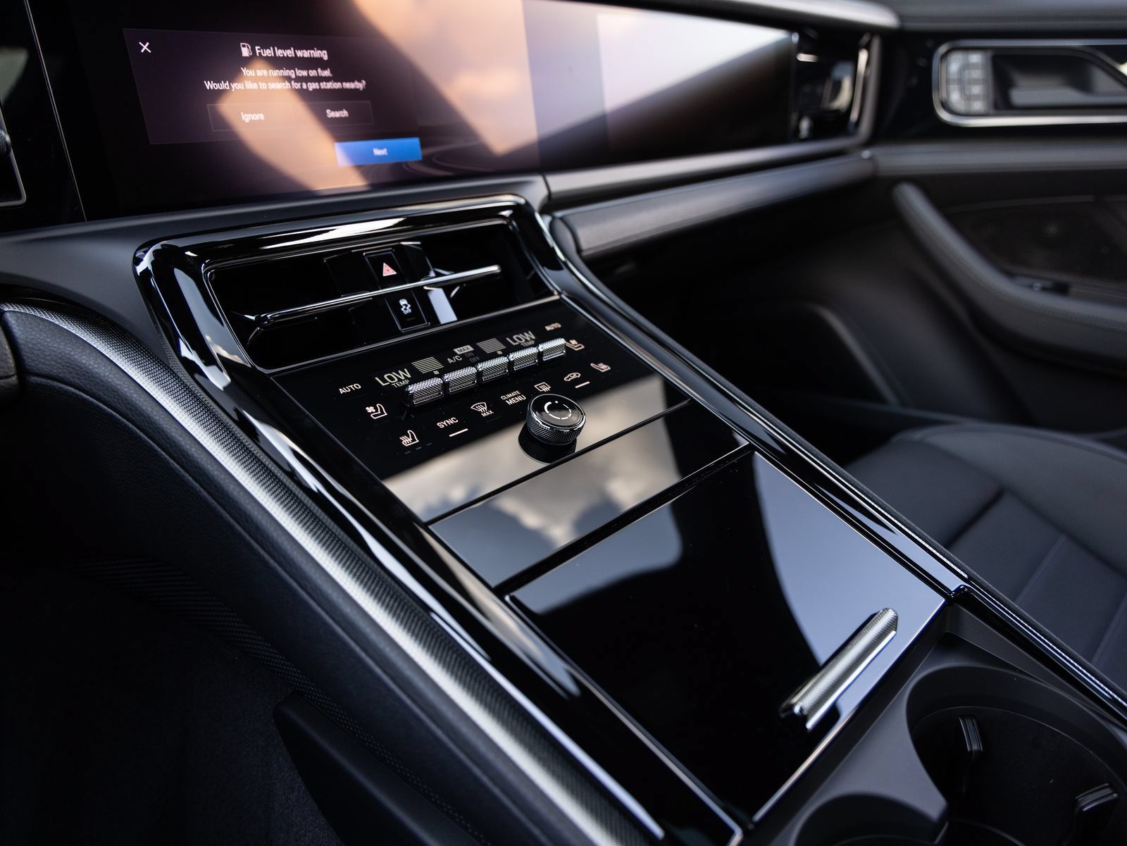 Certified 2026 Porsche Panamera RWD image 17