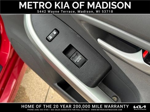 Used 2010 Toyota Prius Two FWD image 40