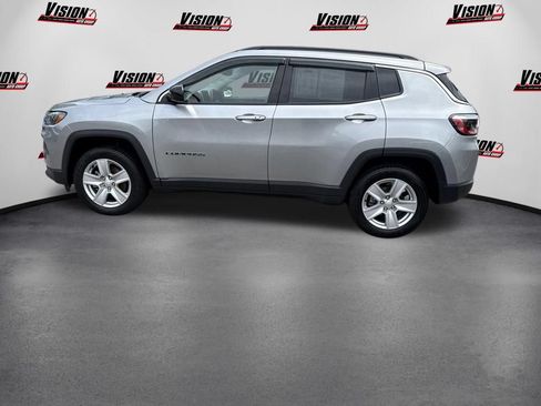 Used 2022 Jeep Compass Latitude w/ Convenience Group AWD/4WD image 8