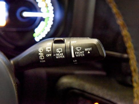 Used 2024 Jeep Wrangler Unlimited w/ Convenience Group image 25