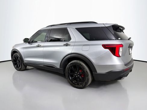 Used 2020 Ford Explorer ST w/ ST Street Pack image 8
