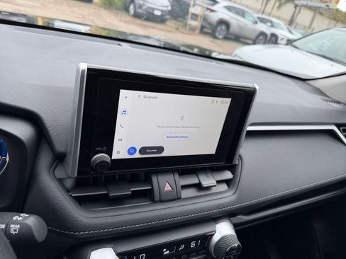 Used 2025 Toyota RAV4 LE image 21