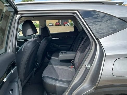 Used 2025 Kia Seltos S FWD image 11