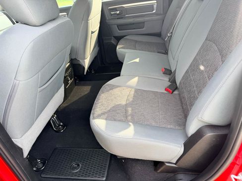 Used 2019 RAM 1500 Warlock AWD/4WD image 16