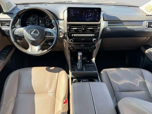 Used 2023 Lexus GX 460 Premium w/ Premium Package AWD/4WD image 18