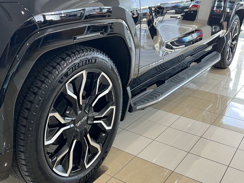 New 2025 GMC Sierra EV Denali image 9