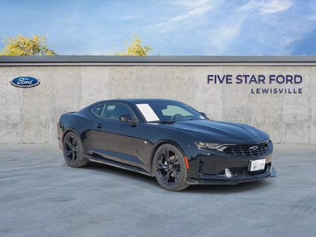 Used 2022 Chevrolet Camaro LT RWD image 2