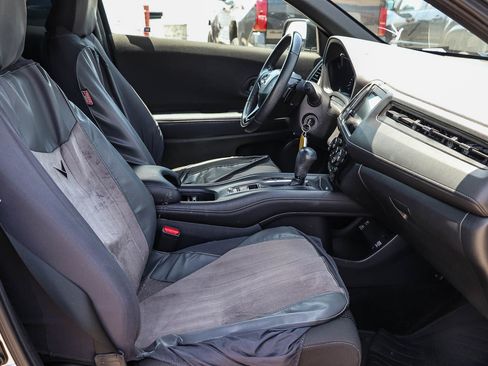 Used 2019 Honda HR-V Sport image 16