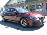Used 2023 Nissan Altima 2.5 SV image 2