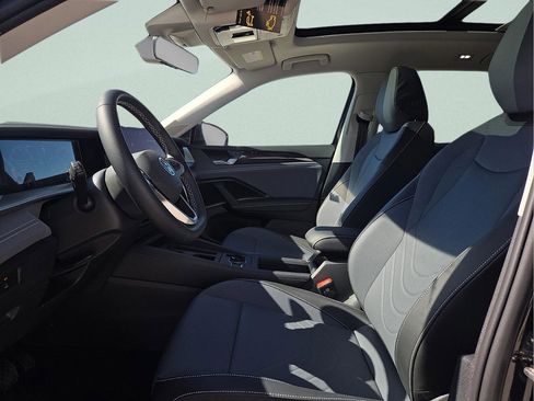 New 2026 Volkswagen Tiguan SE image 15