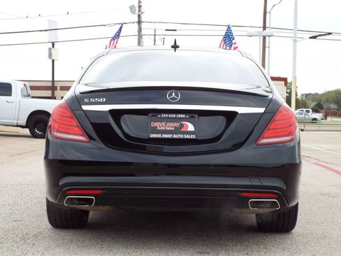 Used 2015 Mercedes-Benz S 550 Sedan w/ Sport Package w/ Sport Package image 7