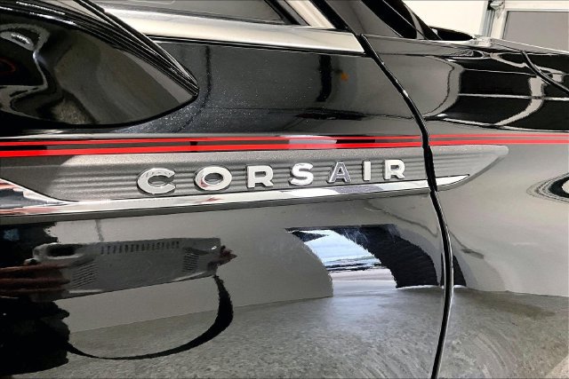 Used 2022 Lincoln Corsair Reserve AWD/4WD image 32