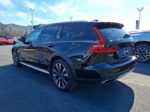 Used 2020 Volvo V60 T5 Cross Country w/ Protection Package Premier AWD/4WD image 4