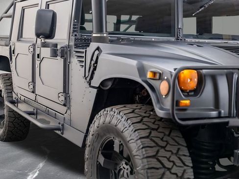 Used 1996 HUMMER H1 4-Door Hard Top image 7