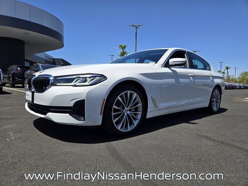 Used 2023 BMW 540i w/ Convenience Package RWD image 2