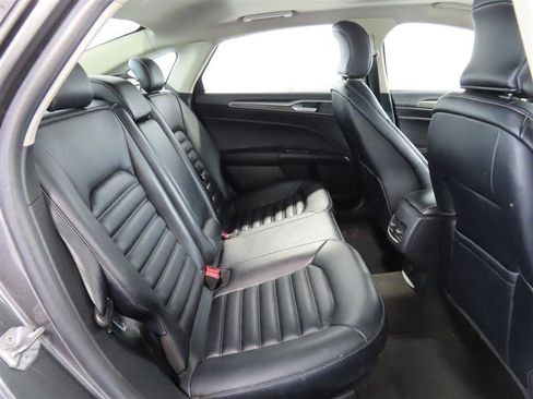 Used 2019 Ford Fusion SEL image 35