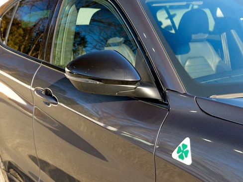 Used 2022 Alfa Romeo Stelvio Quadrifoglio w/ Active Assist Plus Package image 10