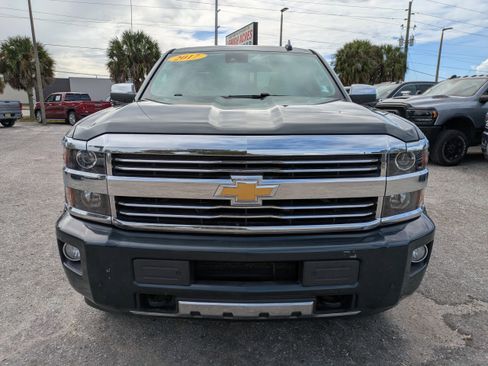 Used 2017 Chevrolet Silverado 2500 High Country image 9
