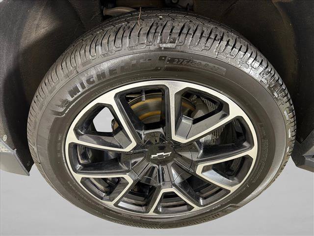 Used 2022 Chevrolet Tahoe RST w/ Luxury Package RWD image 12