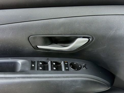 Used 2025 Hyundai Tucson SEL FWD image 15