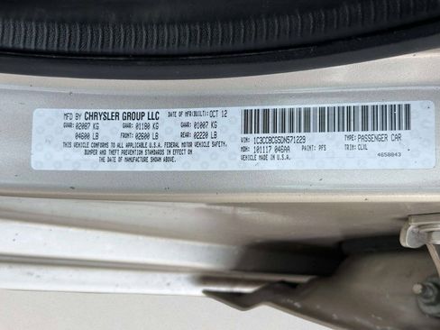 Used 2013 Chrysler 200 Limited FWD image 18
