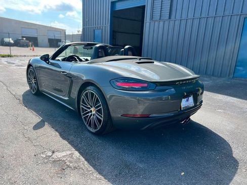 Used 2017 Porsche 718 Boxster image 98