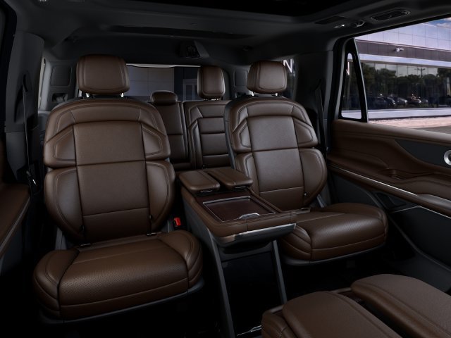 New 2027 Lincoln Navigator Reserve AWD/4WD image 11
