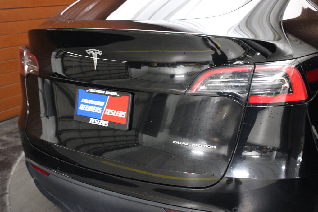Used 2021 Tesla Model Y Long Range AWD/4WD image 8
