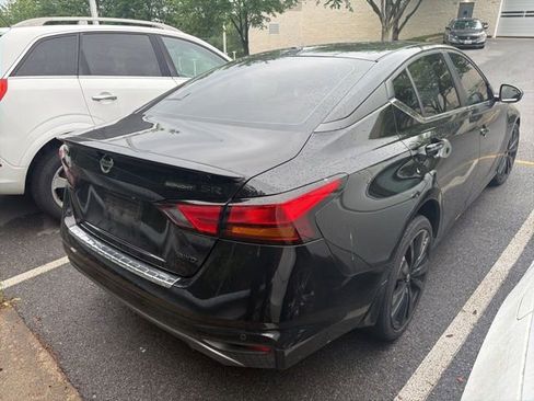 Used 2022 Nissan Altima 2.5 SR w/ Midnight Edition Package AWD/4WD image 5