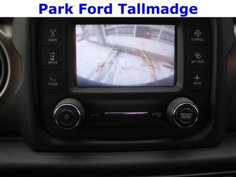 Used 2018 Jeep Wrangler Sport image 19