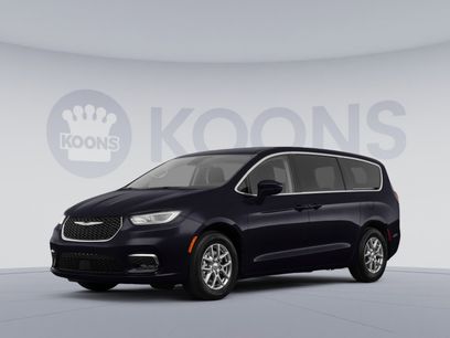 Used 2023 Chrysler Pacifica Touring-L