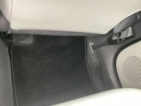 Used 2025 Hyundai Kona SE FWD image 21