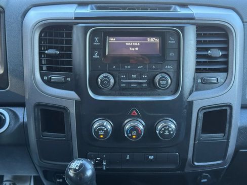 Used 2018 RAM 2500 Tradesman w/ Chrome Appearance Group AWD/4WD image 24
