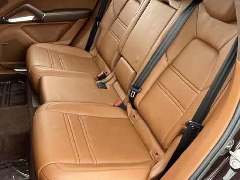 Used 2023 Porsche Cayenne Turbo w/ Premium Package Plus (PI3) image 18