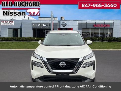 Used 2023 Nissan Rogue SV AWD/4WD image 2