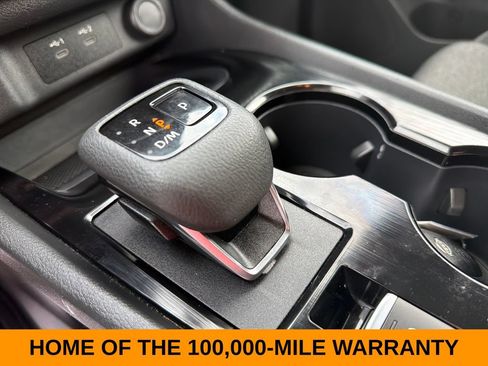 Used 2025 Nissan Rogue SV AWD/4WD image 22
