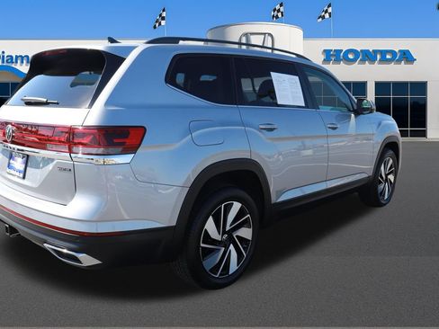 Used 2026 Volkswagen Atlas SE AWD/4WD image 8