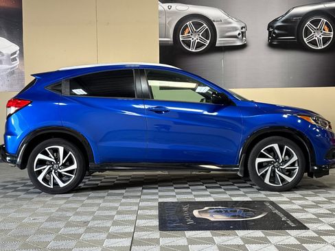 Used 2019 Honda HR-V Sport image 3