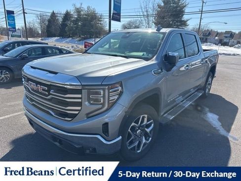 Used 2024 GMC Sierra 1500 SLT w/ SLT Premium Package image 2