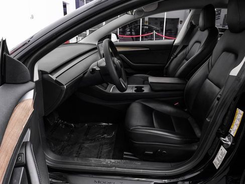 Used 2022 Tesla Model 3 Long Range image 4