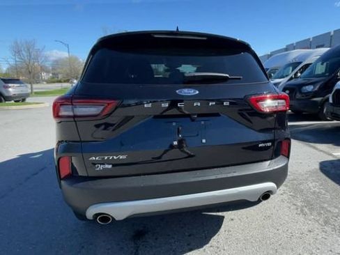 Used 2023 Ford Escape Active AWD/4WD image 3