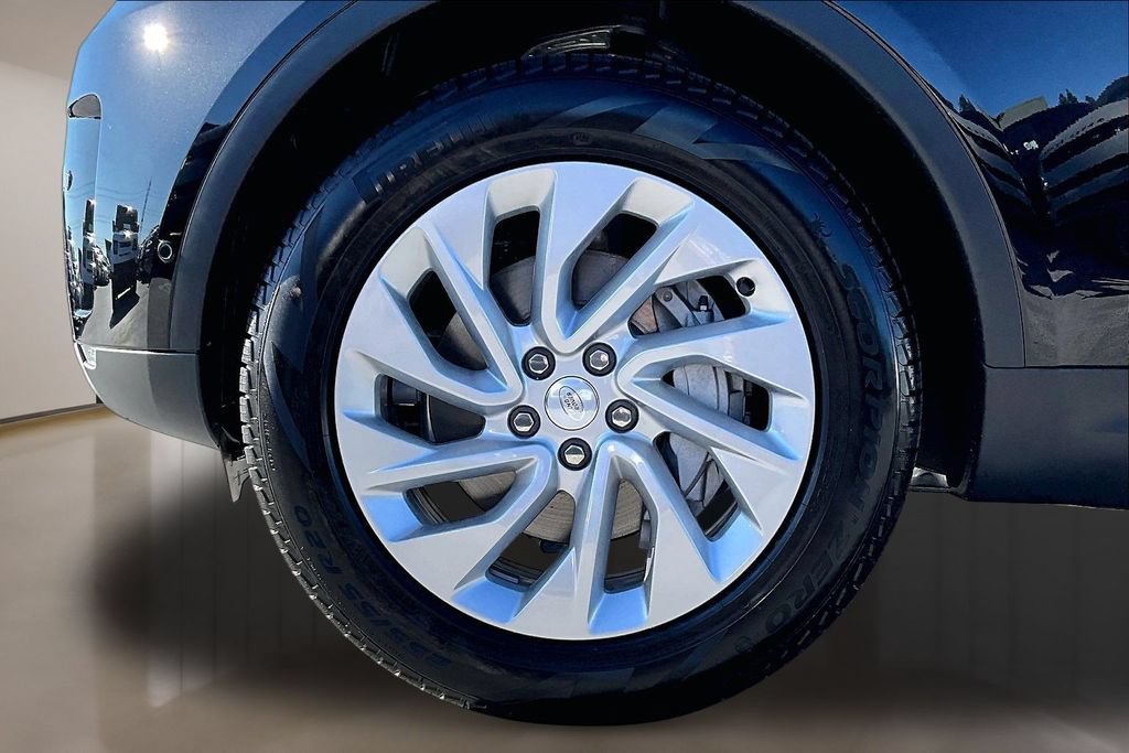New 2026 Land Rover Discovery S AWD/4WD image 12