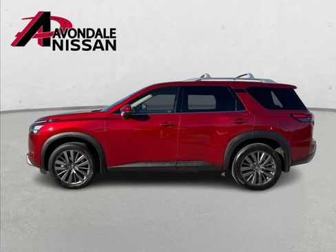 Certified 2025 Nissan Pathfinder SL w/ SL Premium Package image 3