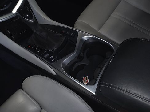 Used 2015 Cadillac SRX Luxury w/ Driver Awareness Package image 26