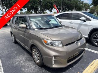 Used 2015 Scion xB FWD video 1