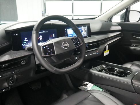 Used 2025 Nissan Murano SV image 9