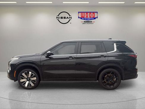 Used 2025 Mitsubishi Outlander SE AWD/4WD image 5