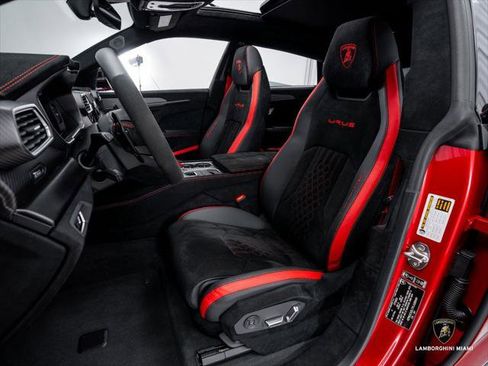 Used 2023 Lamborghini Urus Performante AWD/4WD image 50