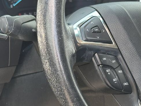 Used 2017 Ford Edge Titanium w/ Technology Package FWD image 22